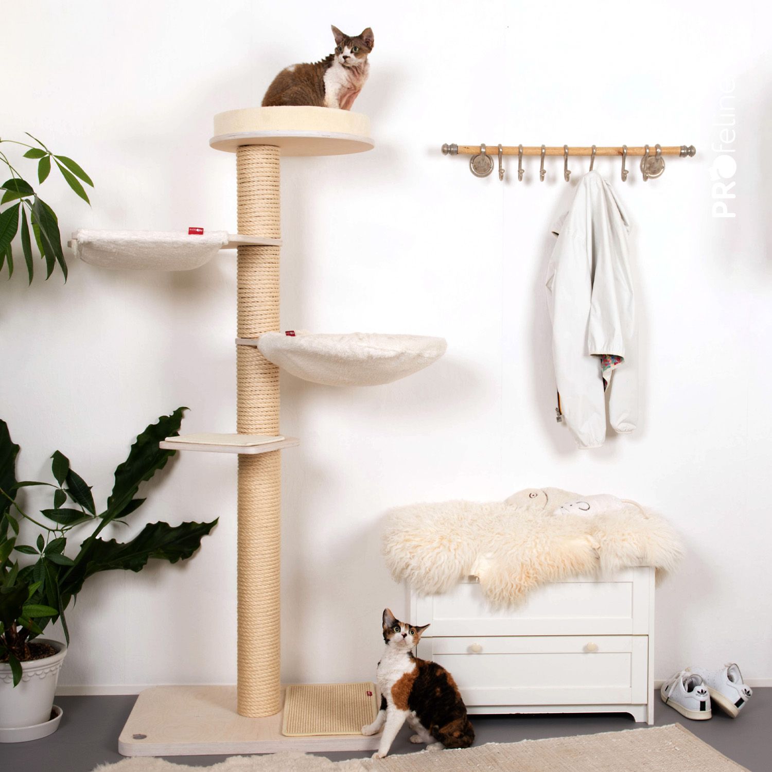 Freistehender Kratzbaum Holz Weiss waschbar