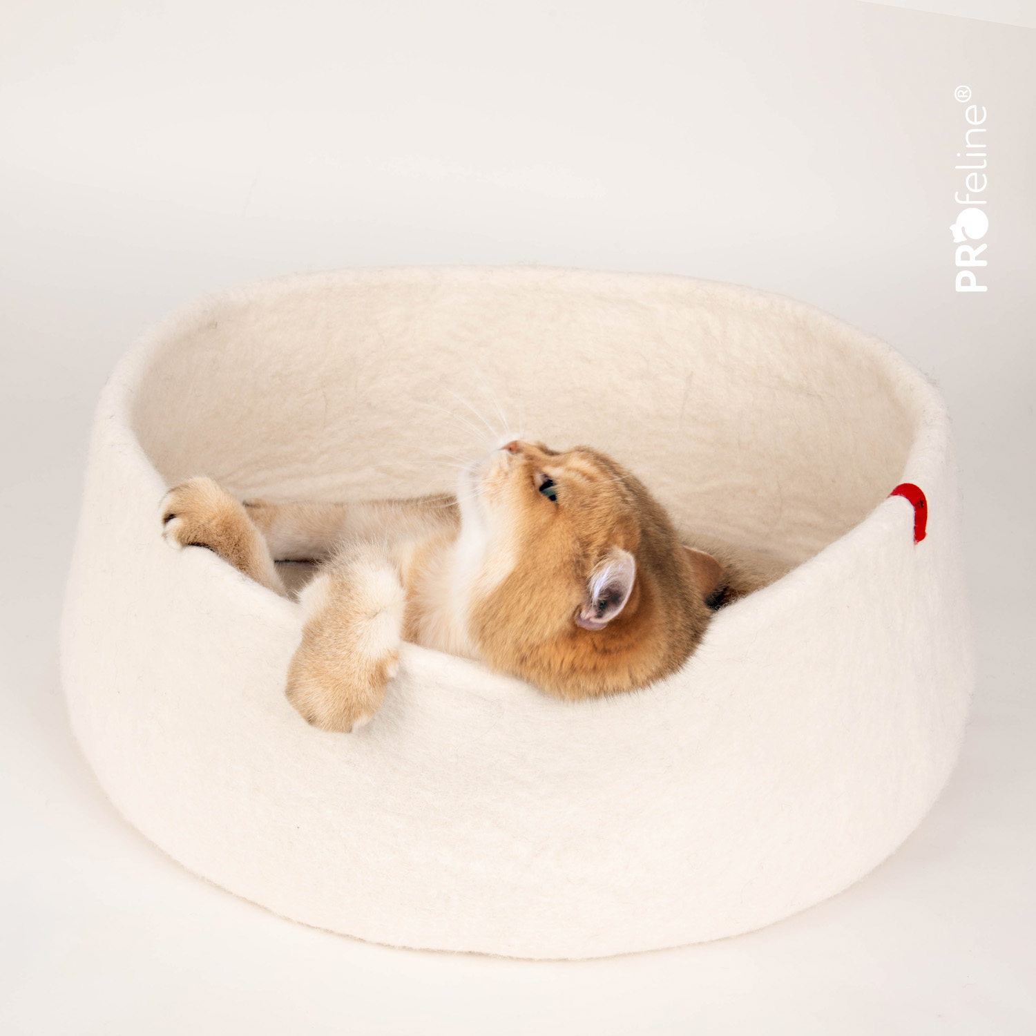 Felt Basket – Handmade Felt Cat Bed / Natural