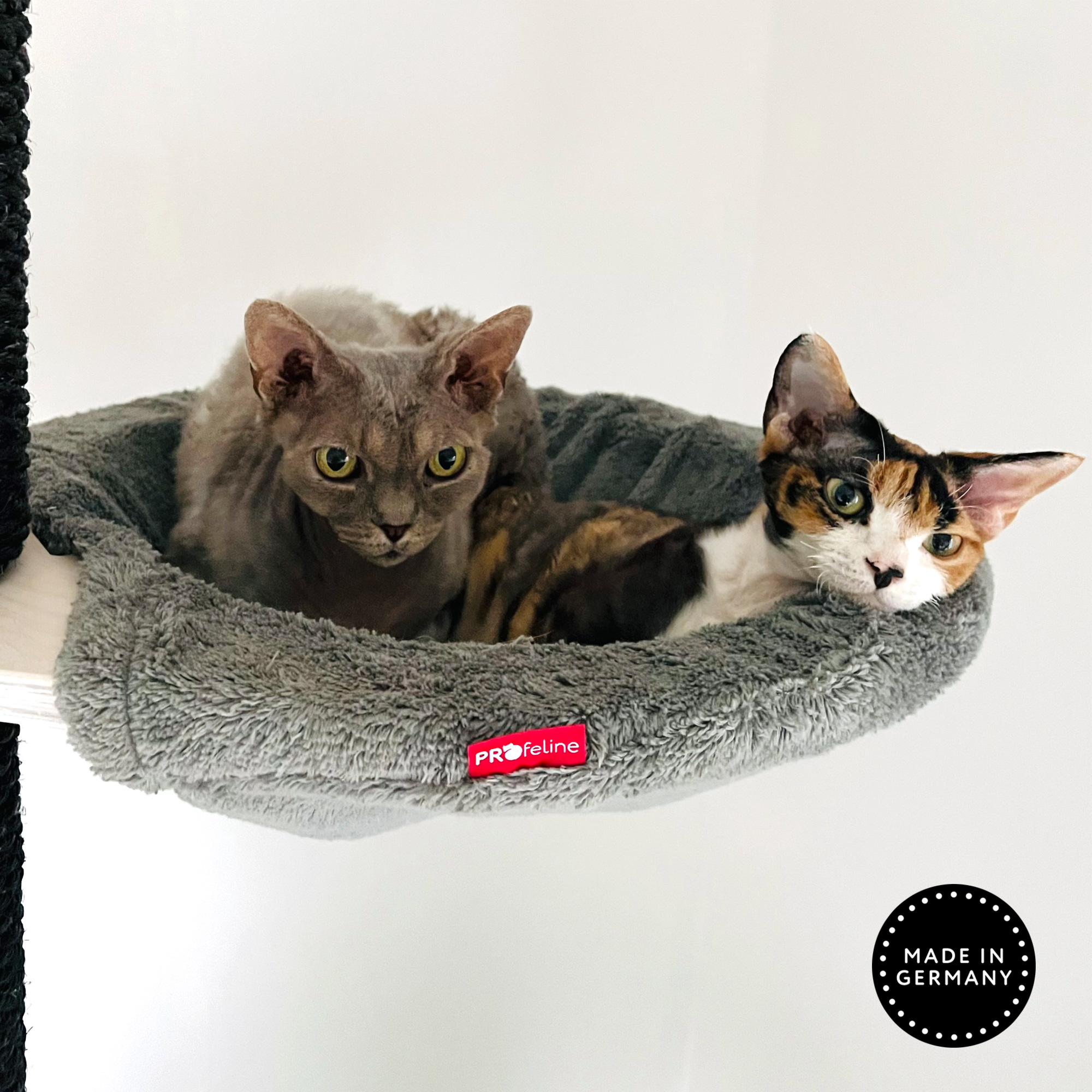 Cat Tree Model Robin Kratzbaum Liegemulde grau