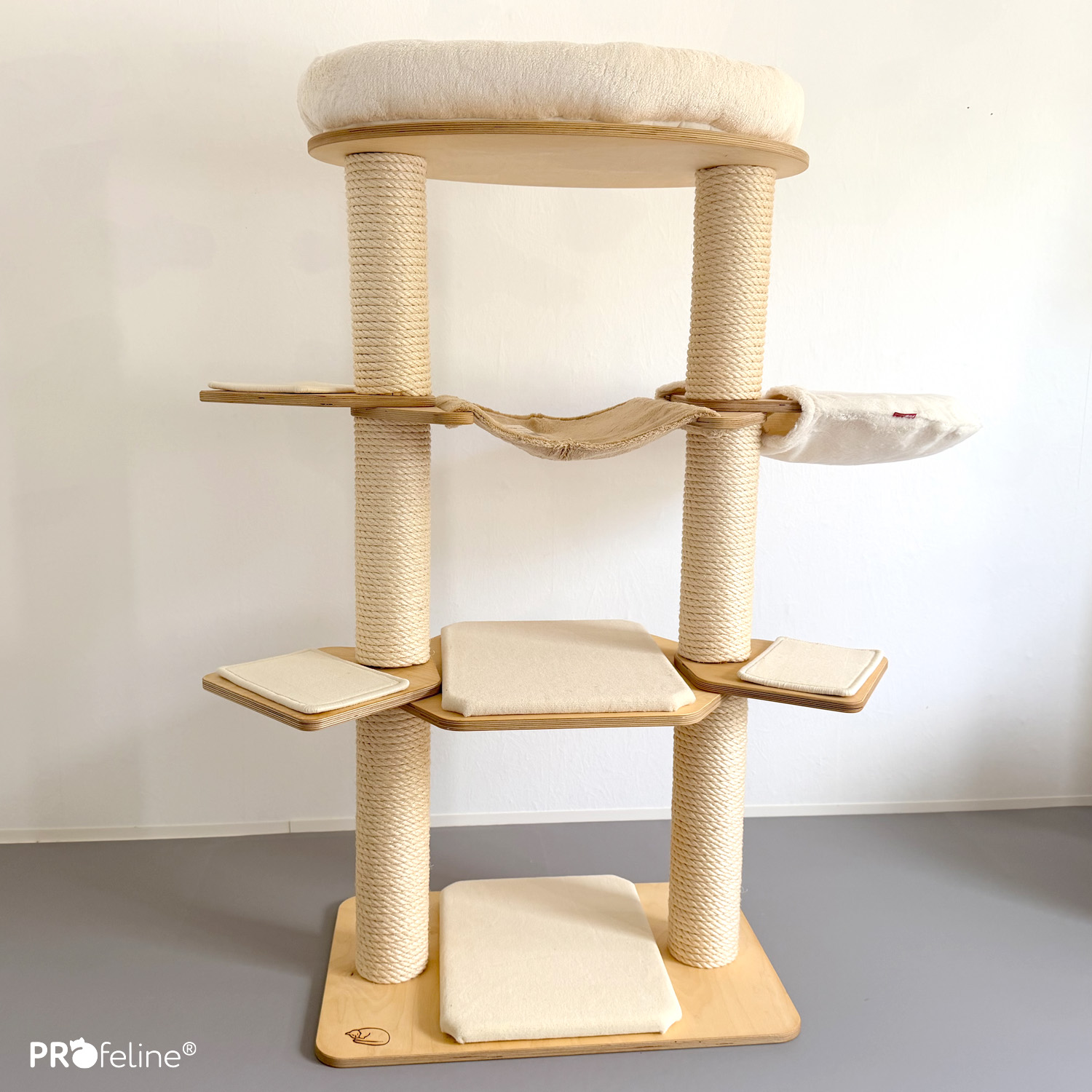 Cat Tree Model Emilia