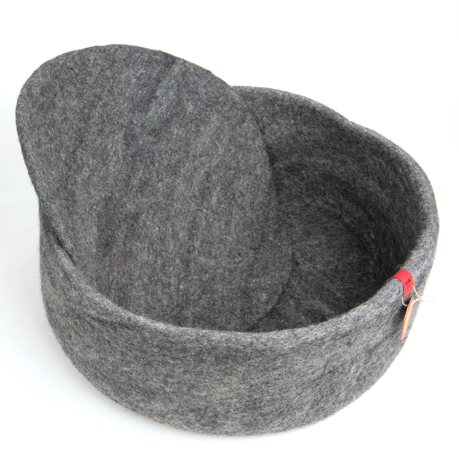Felt Basket – Hand-Felted Cat Bed / Anthracite